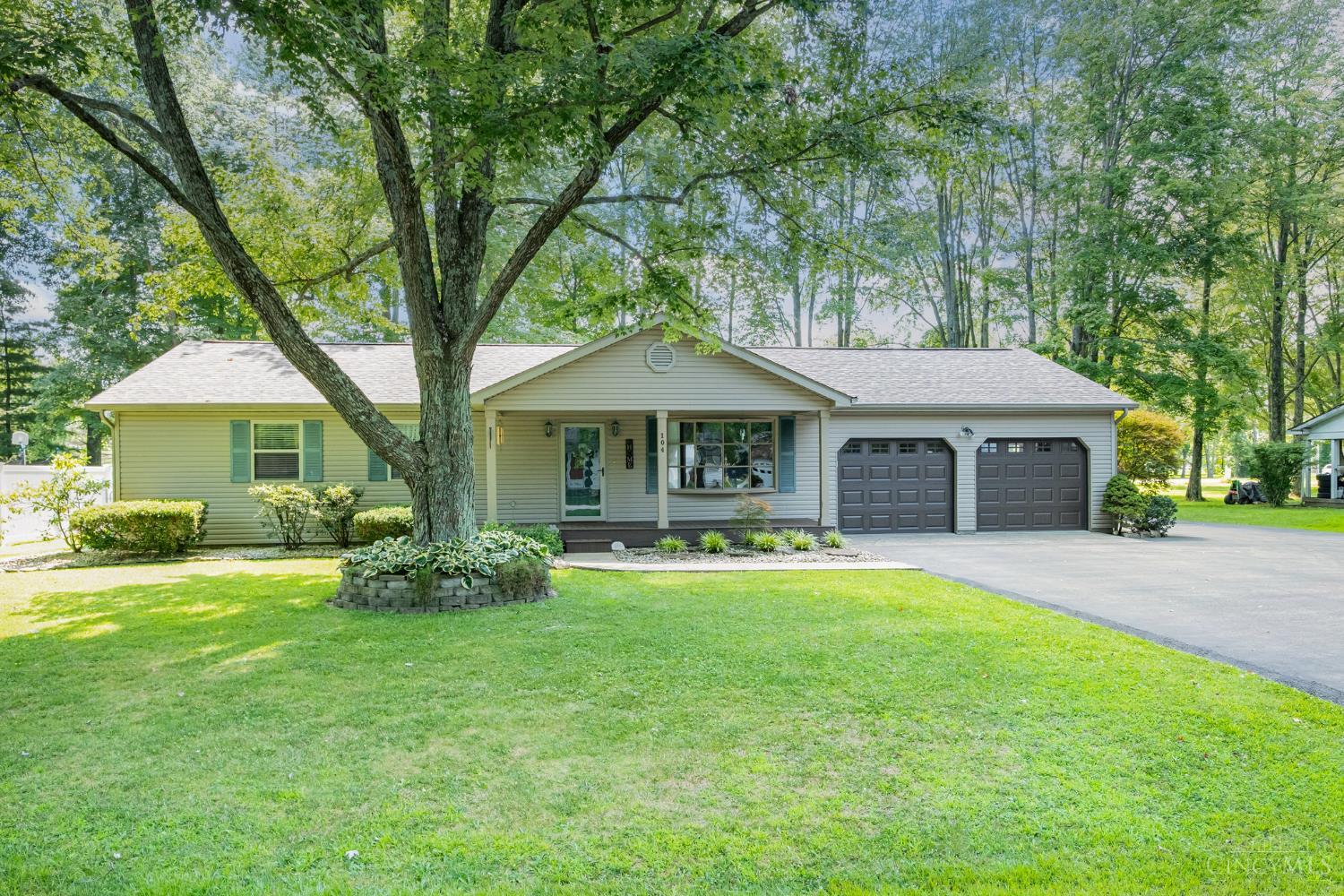 104 Red Bud Lane