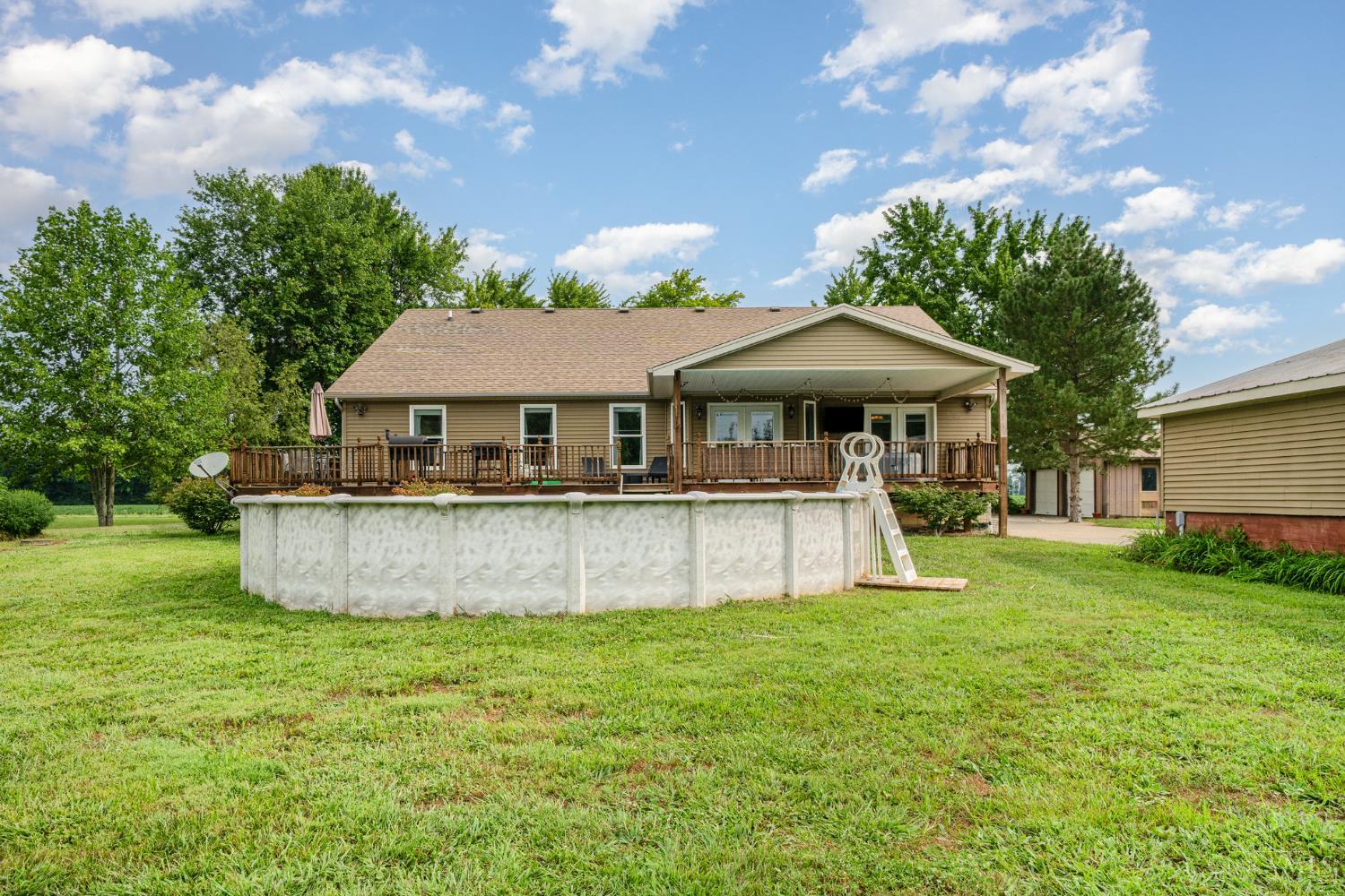 1740 Yankeetown Road