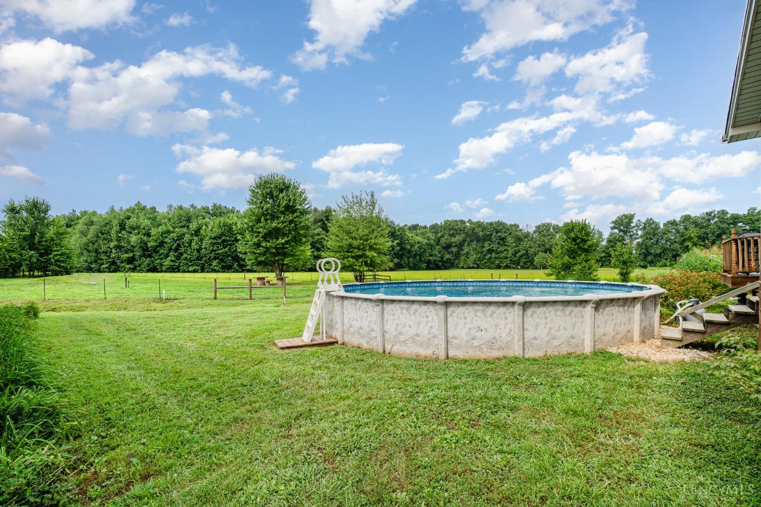 1740 Yankeetown Road