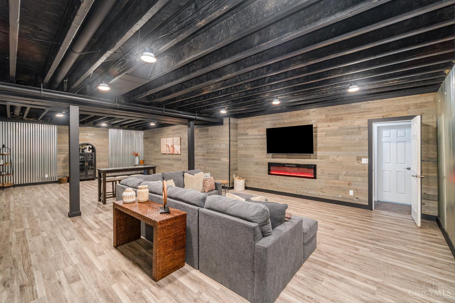 1740 Yankeetown Road