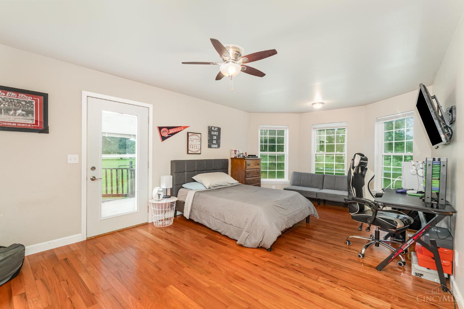 1740 Yankeetown Road