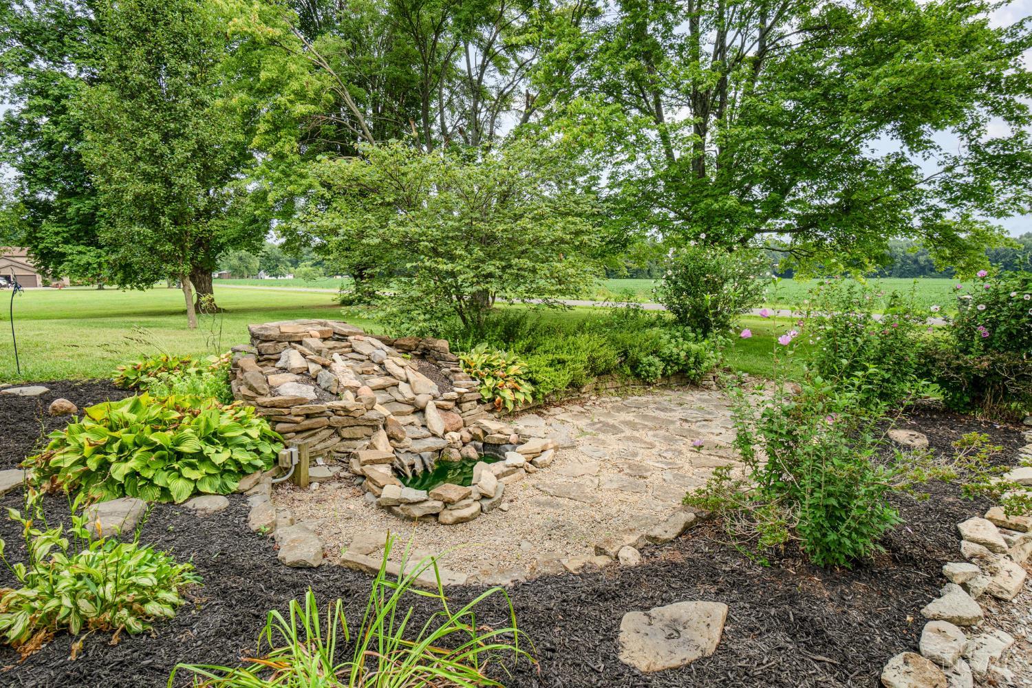 1740 Yankeetown Road