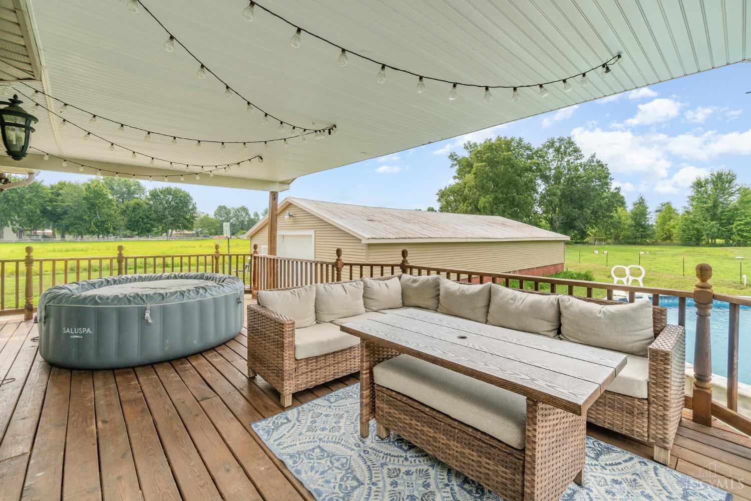 1740 Yankeetown Road