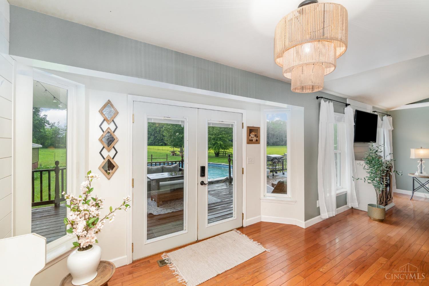 1740 Yankeetown Road