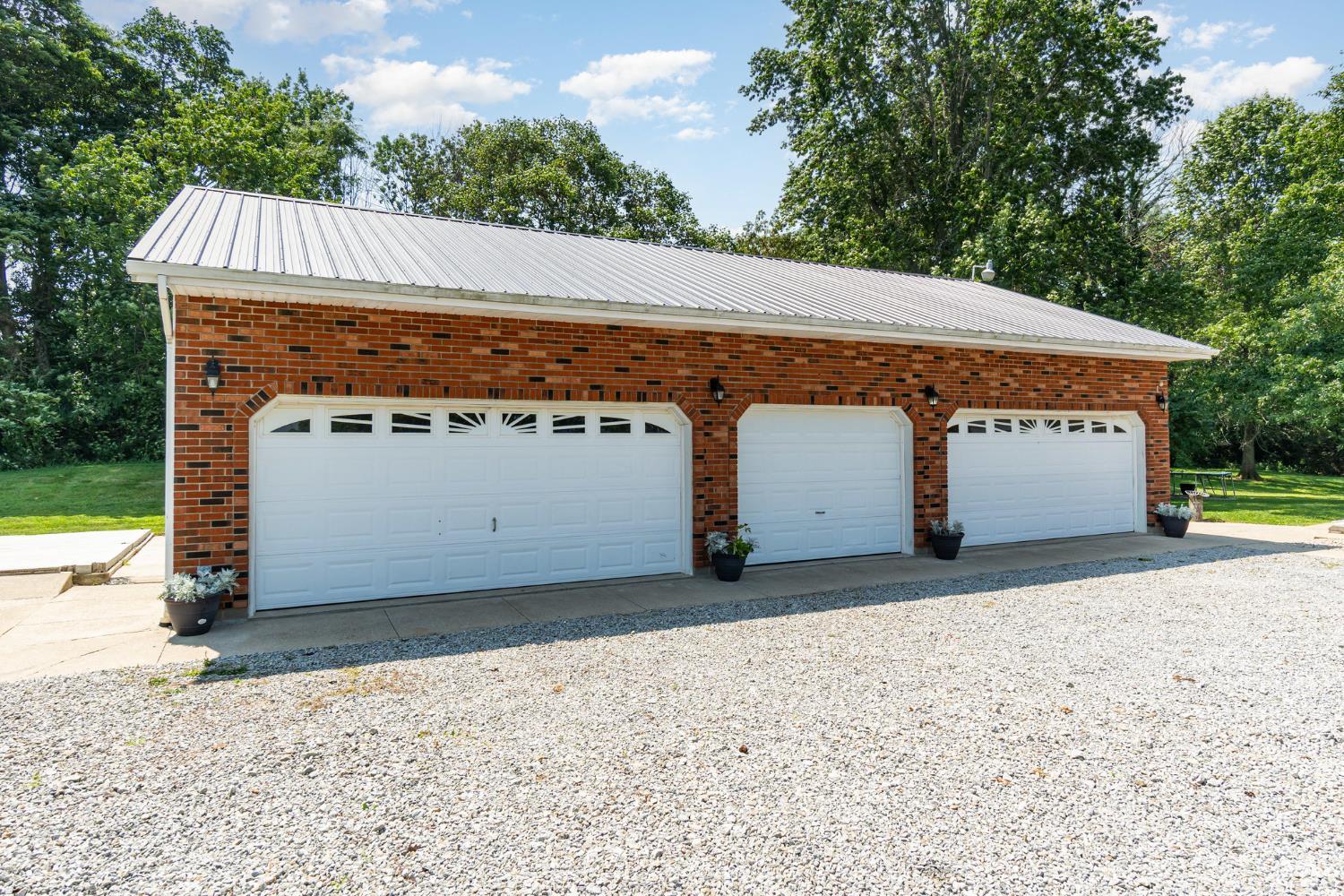 7102 Pence Road