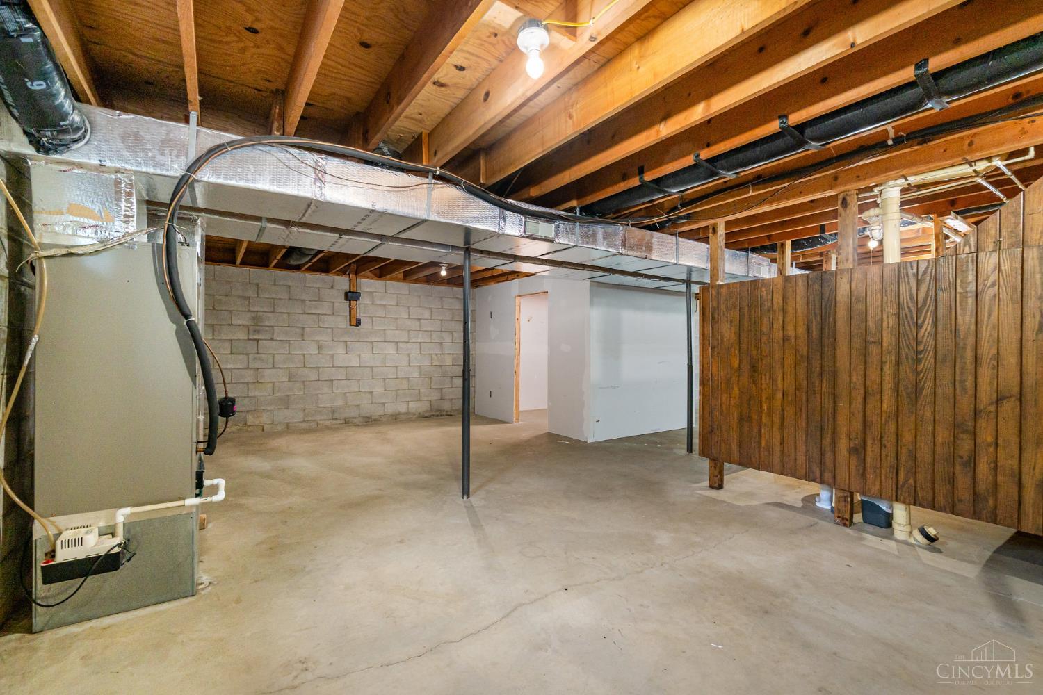 7102 Pence Road