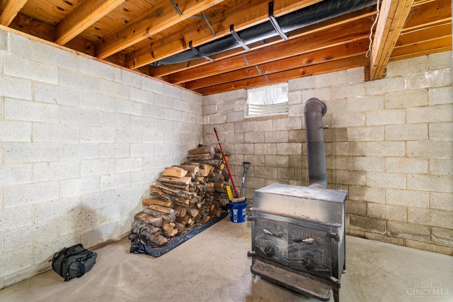7102 Pence Road