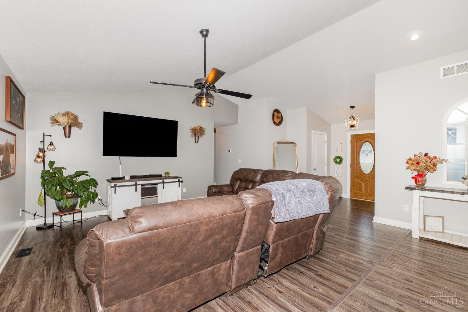 143 Willow Run Road