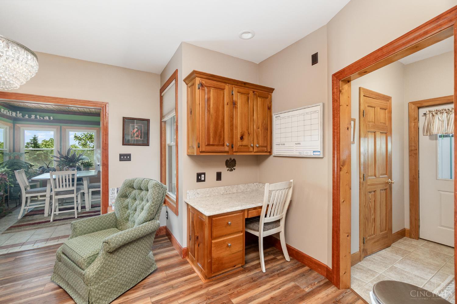 7621 White Swan Road