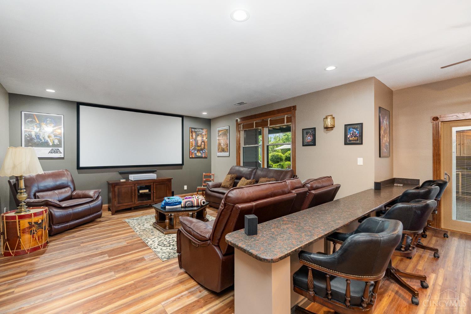 7621 White Swan Road