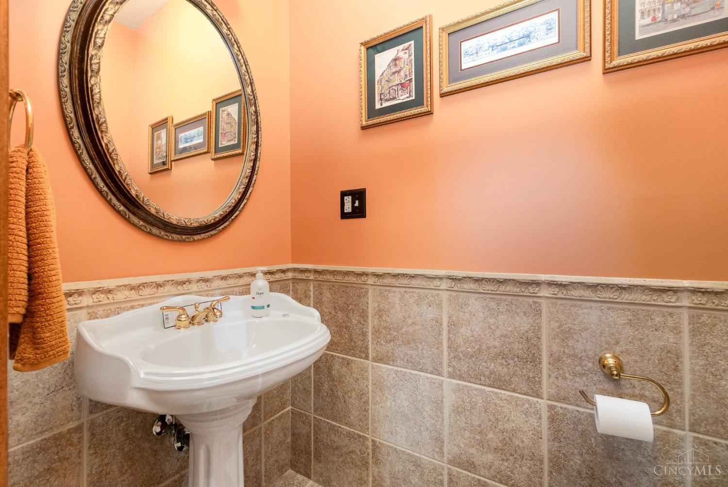 7621 White Swan Road