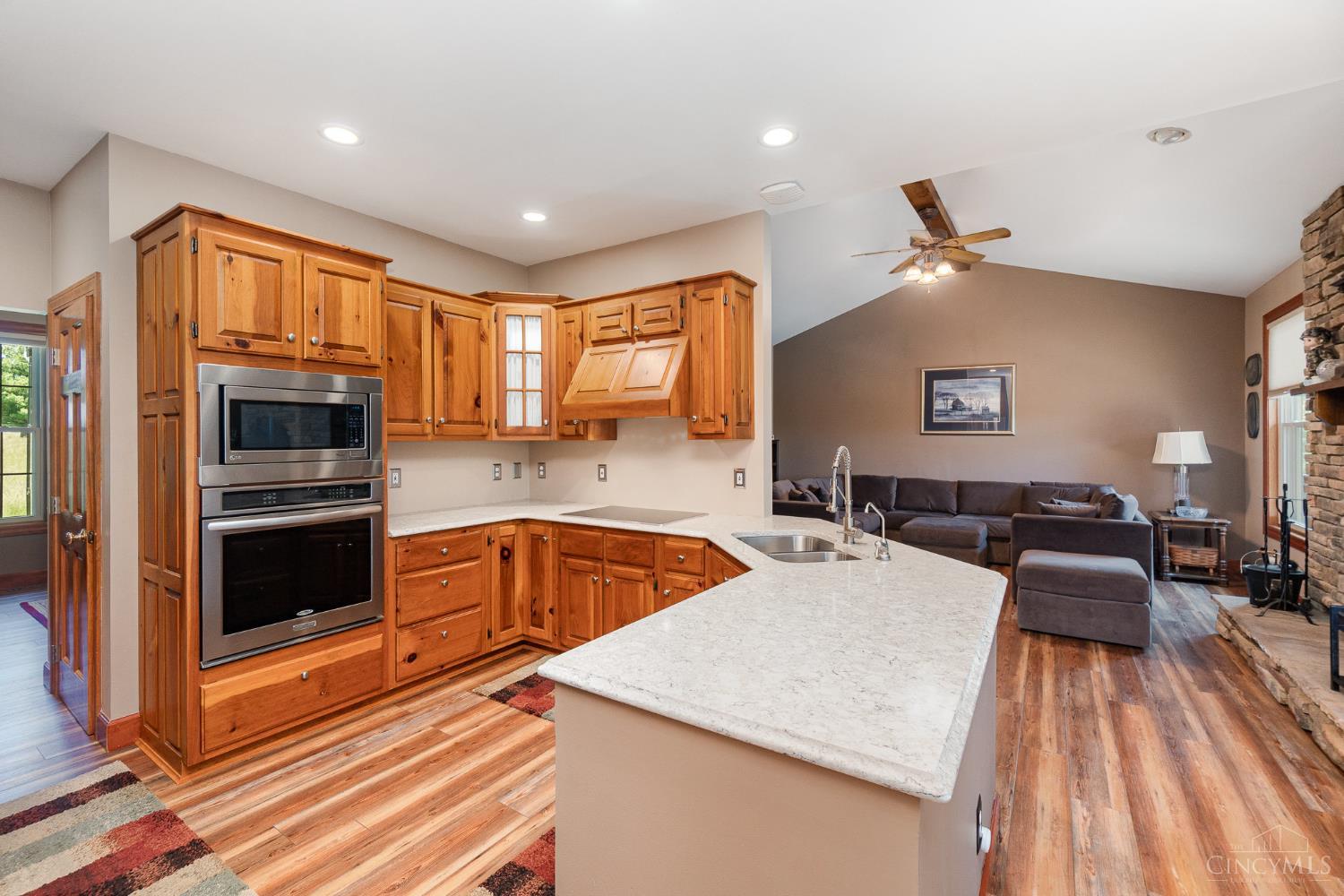 7621 White Swan Road