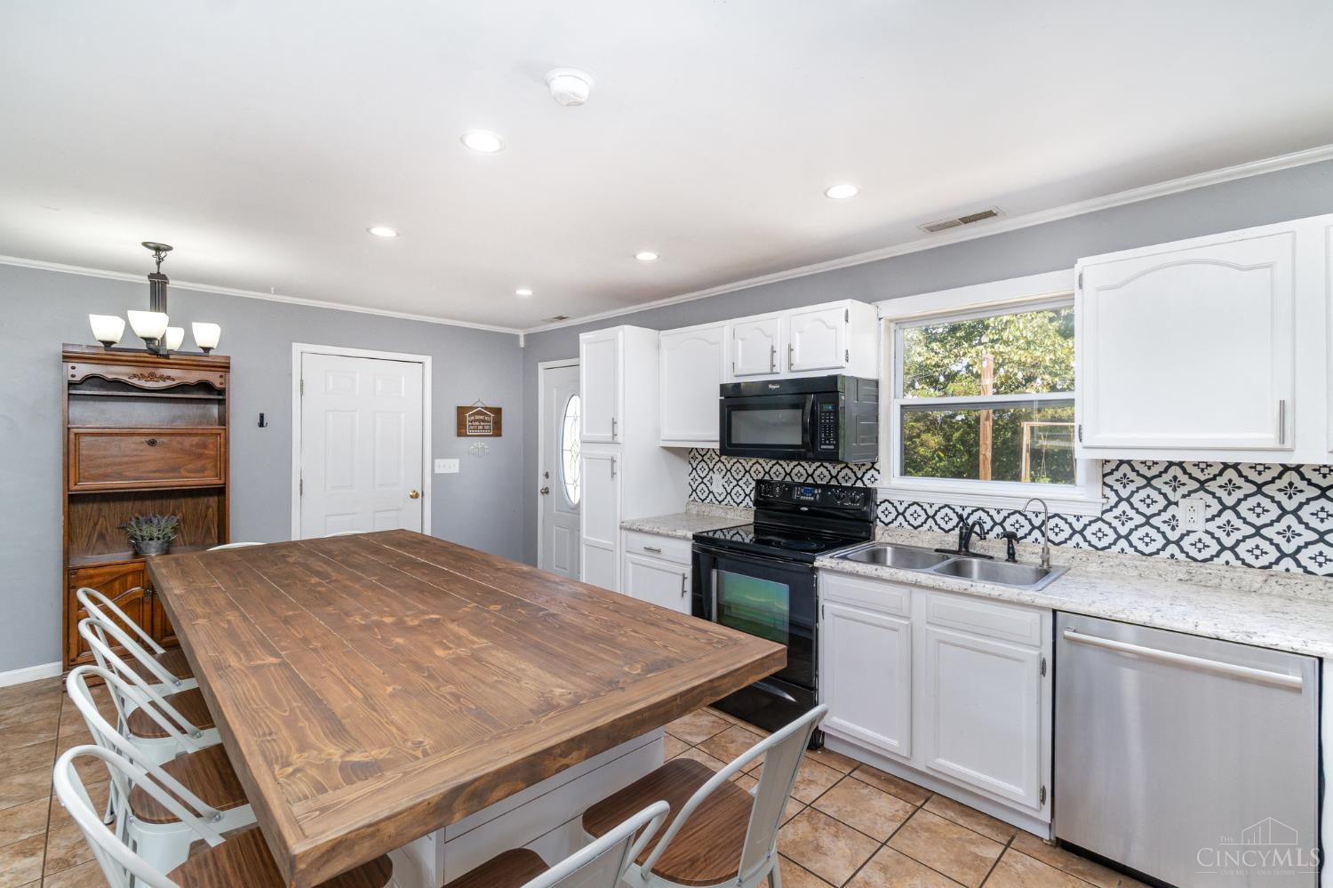 330 Ridgeland Road