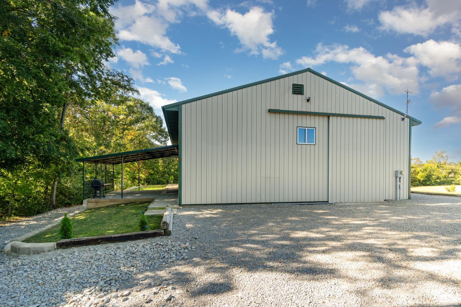 7400 E New Market Road