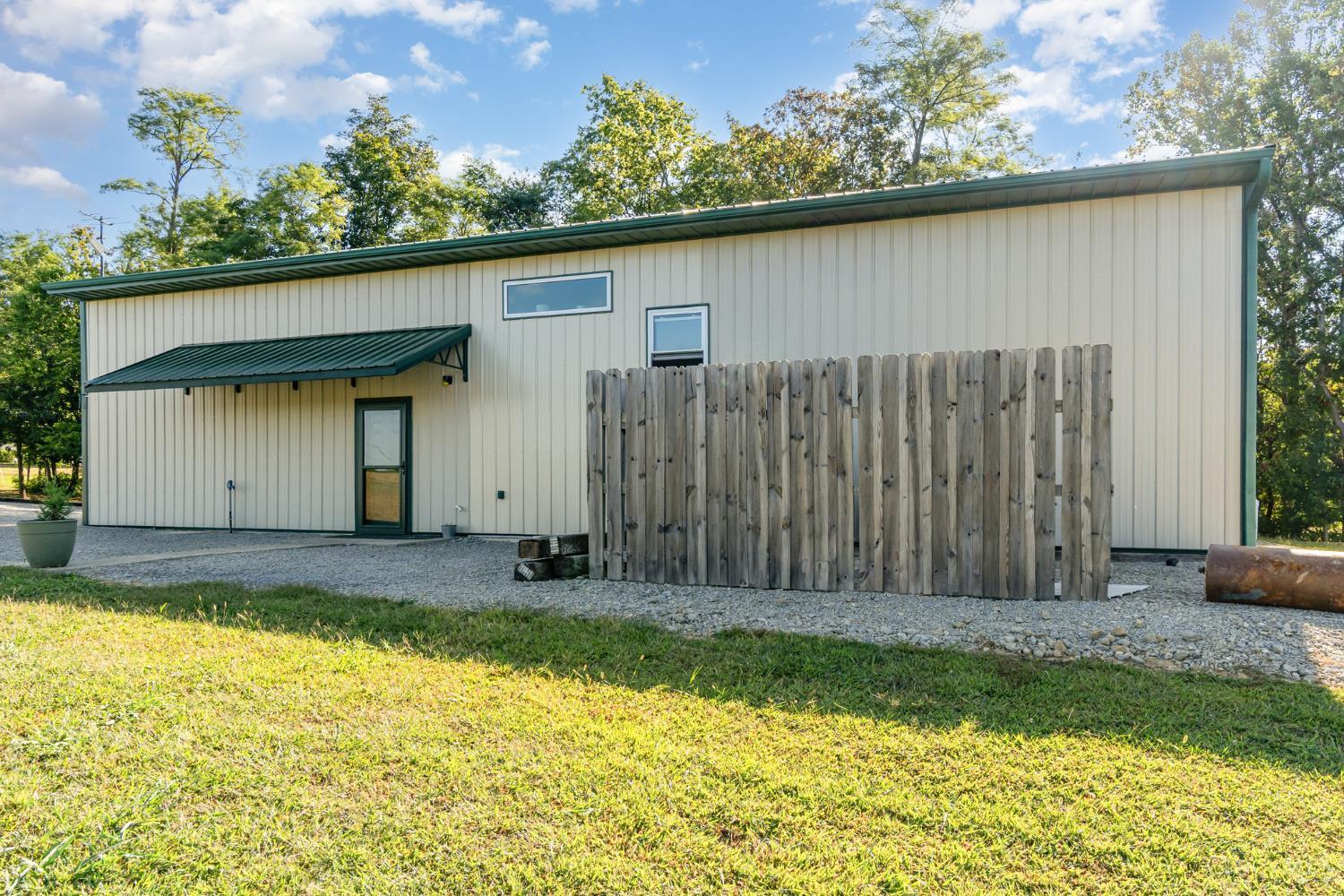 7400 E New Market Road