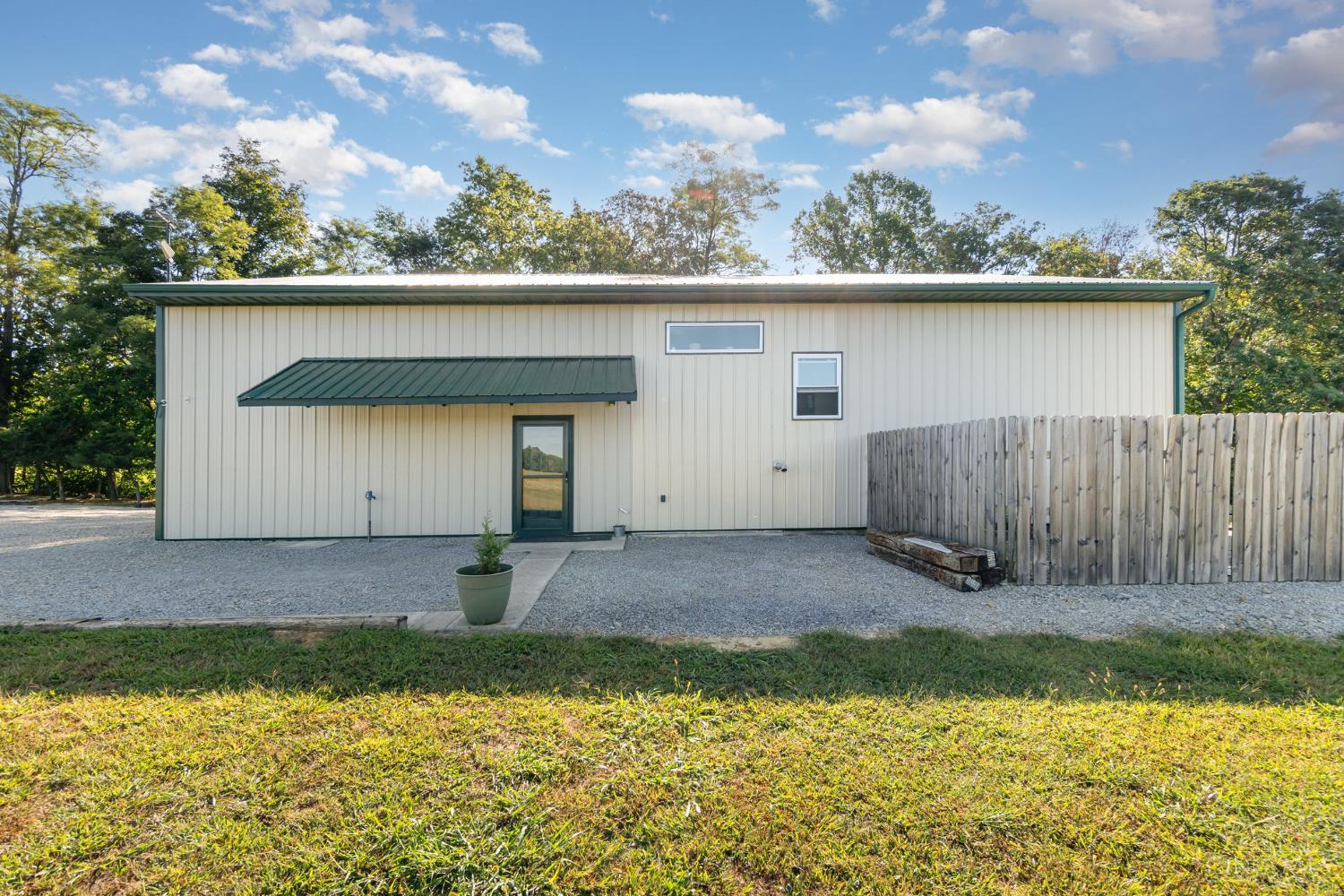 7400 E New Market Road