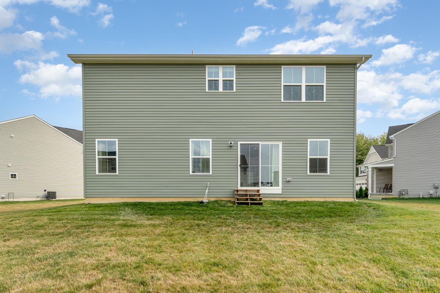 2532 Streamside Drive