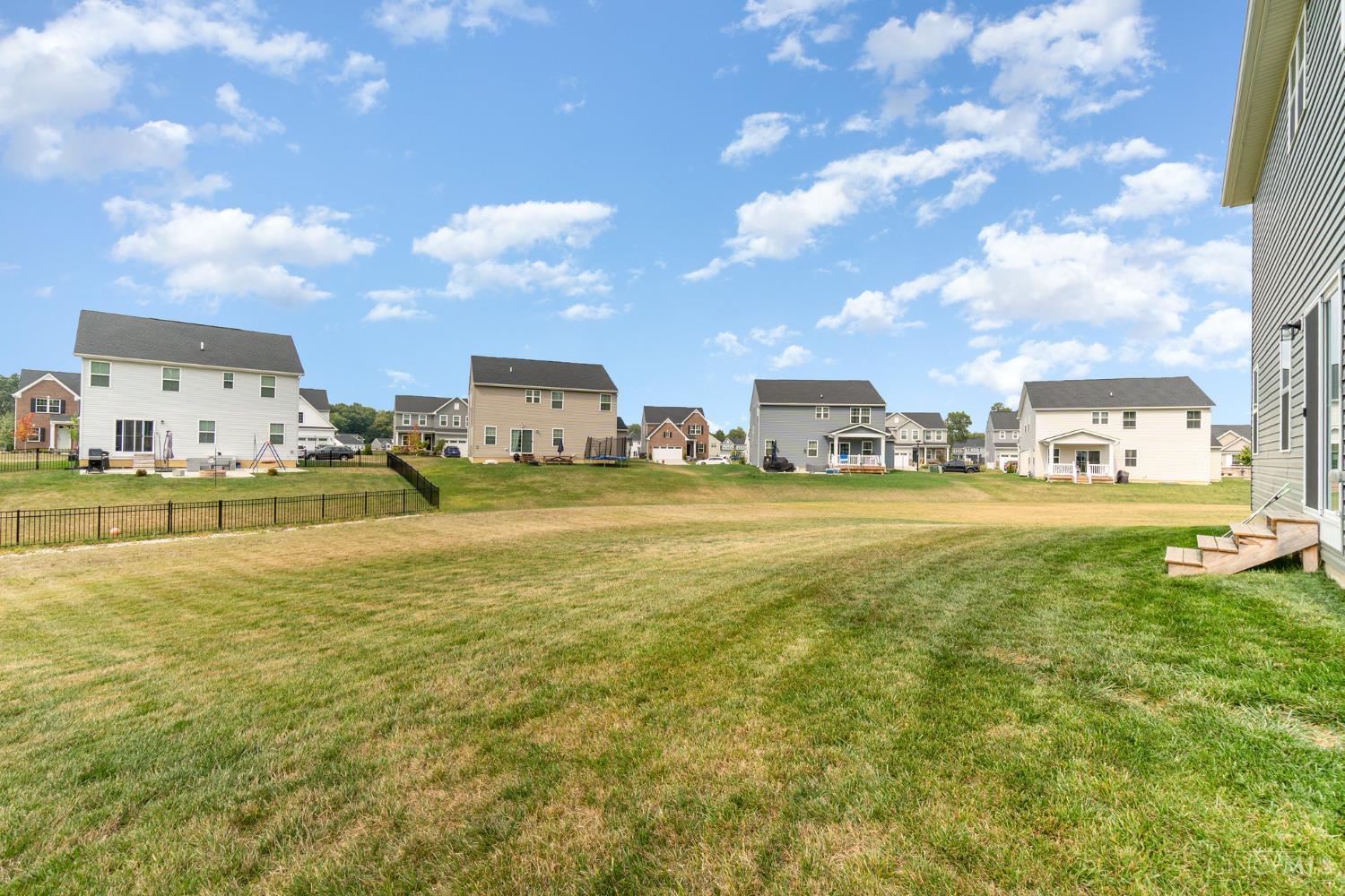 2532 Streamside Drive