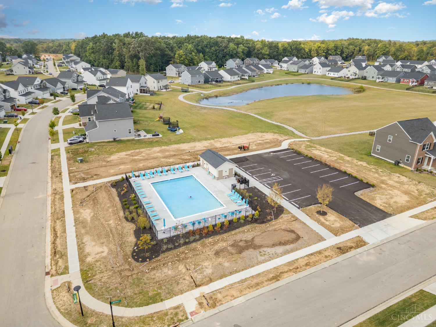 2532 Streamside Drive