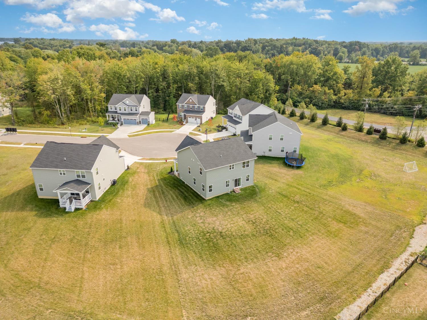 2532 Streamside Drive