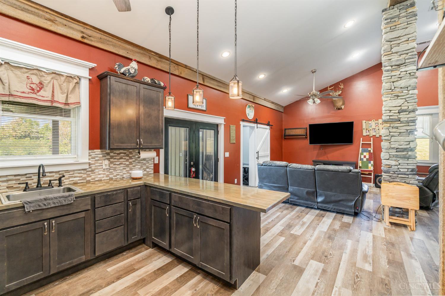 6024 Cahall School House Road