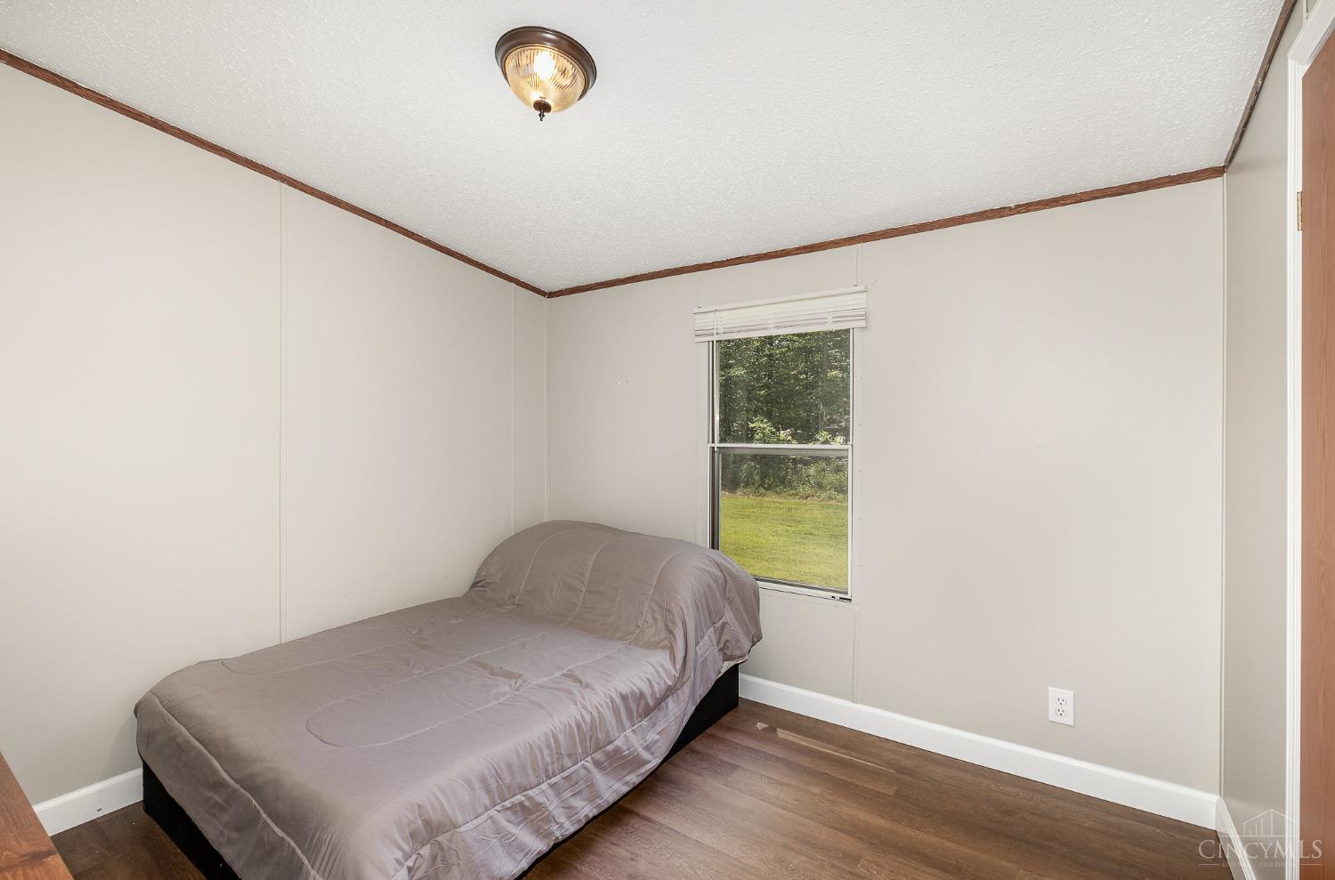 13602 Robbins Road