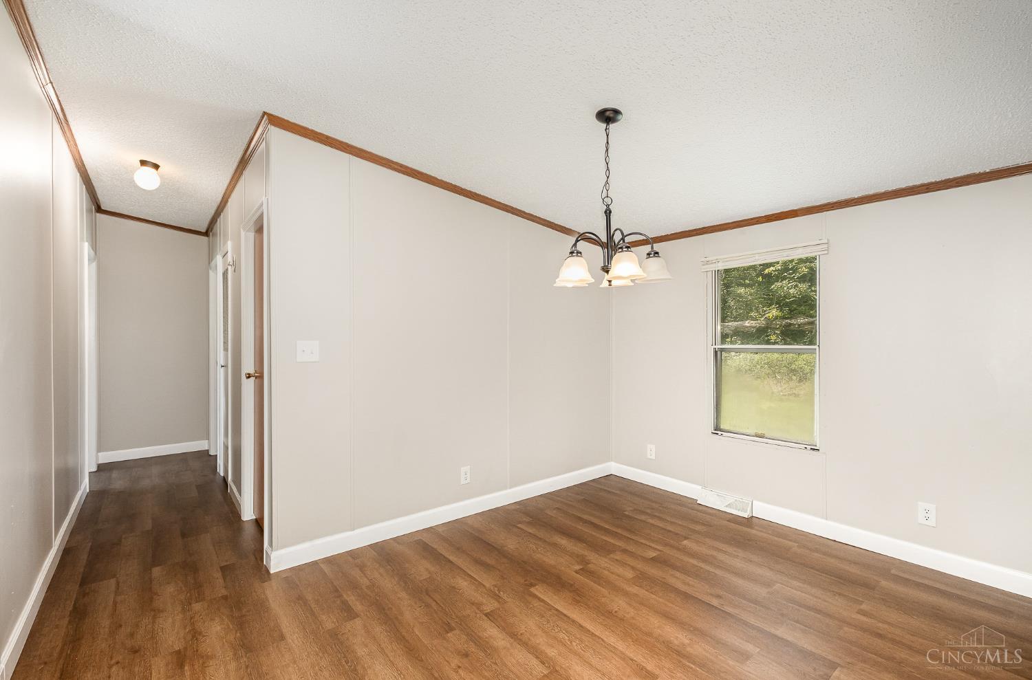13602 Robbins Road