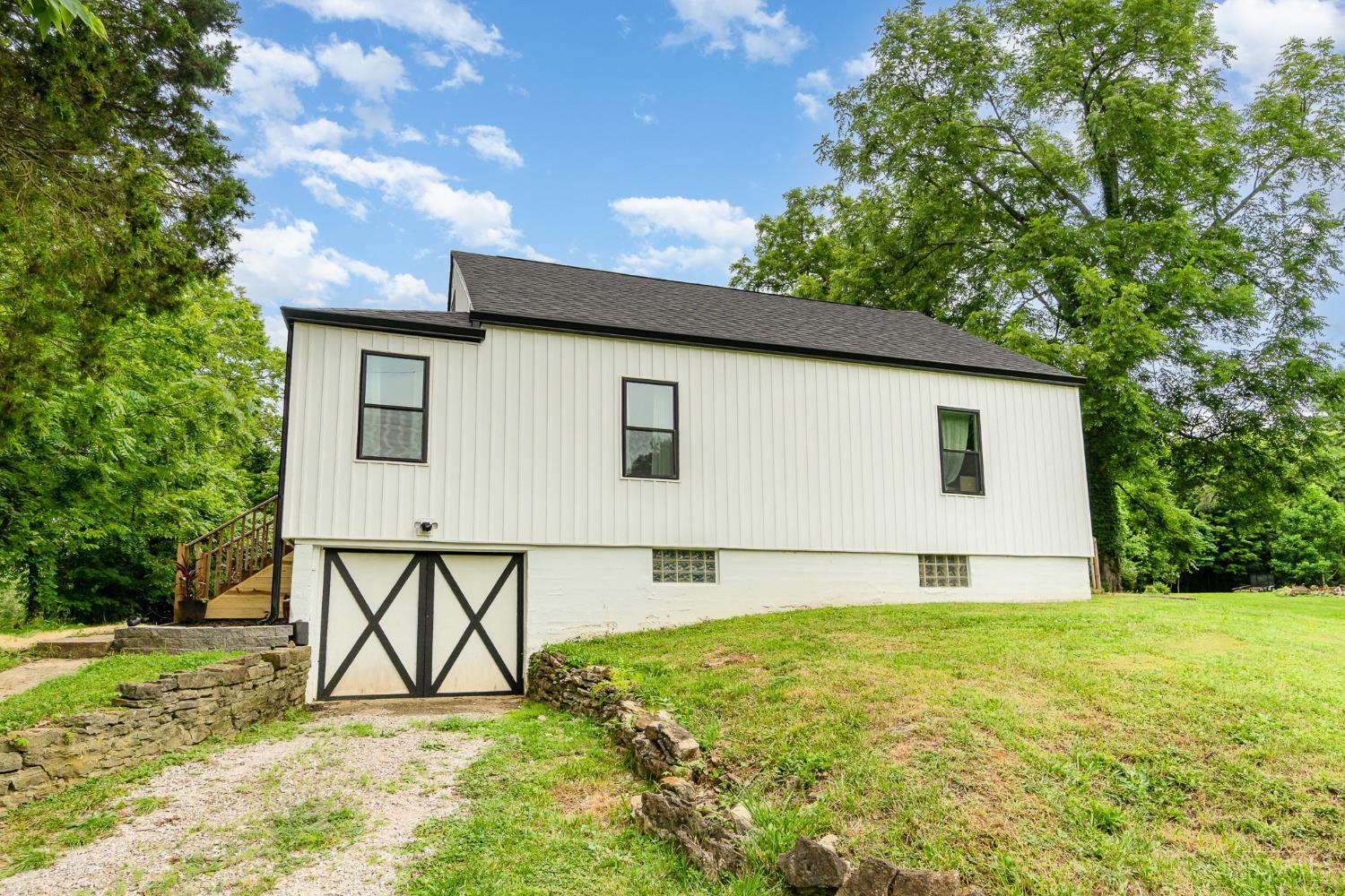 3371 Cole Road