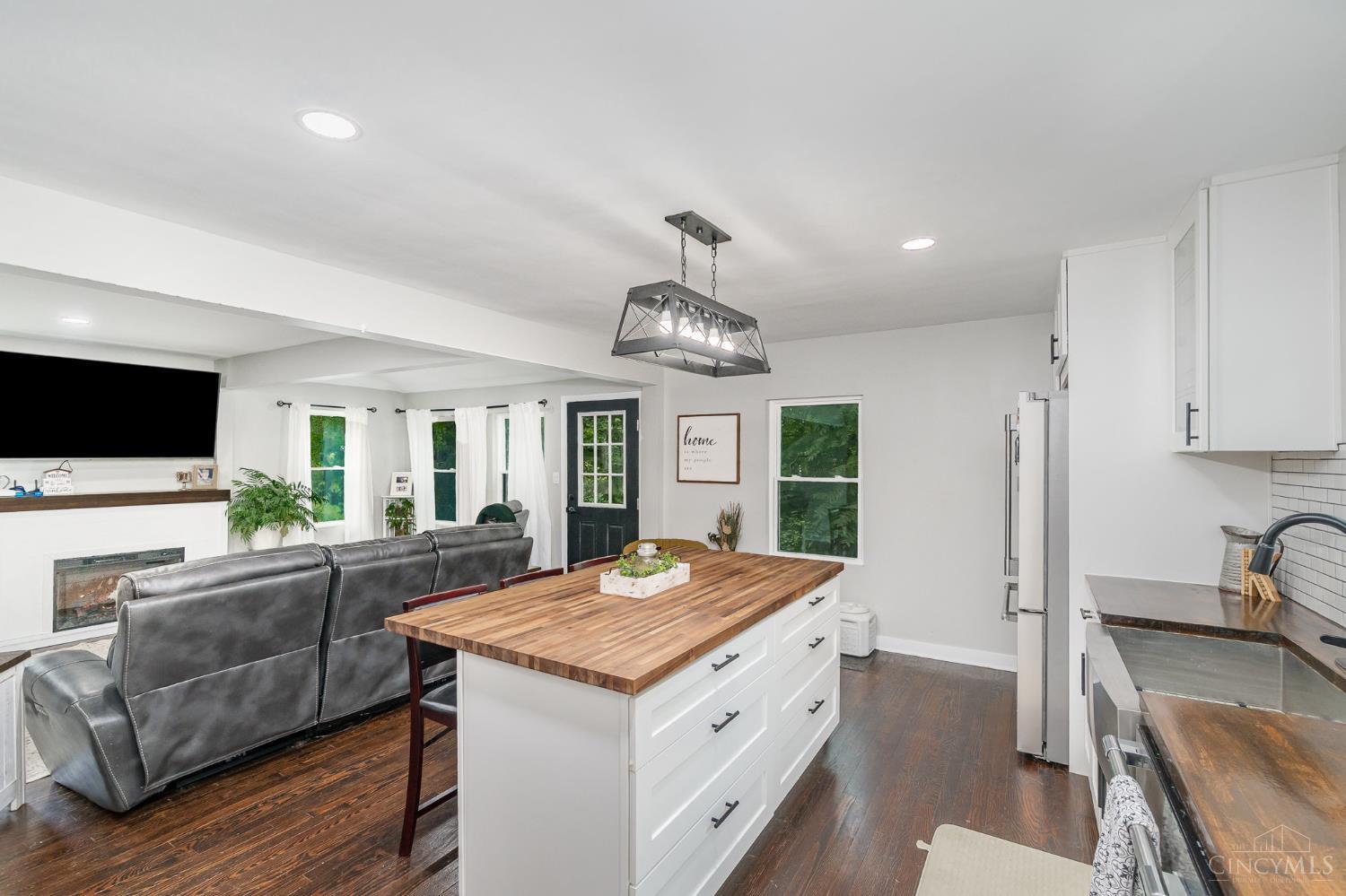 3371 Cole Road
