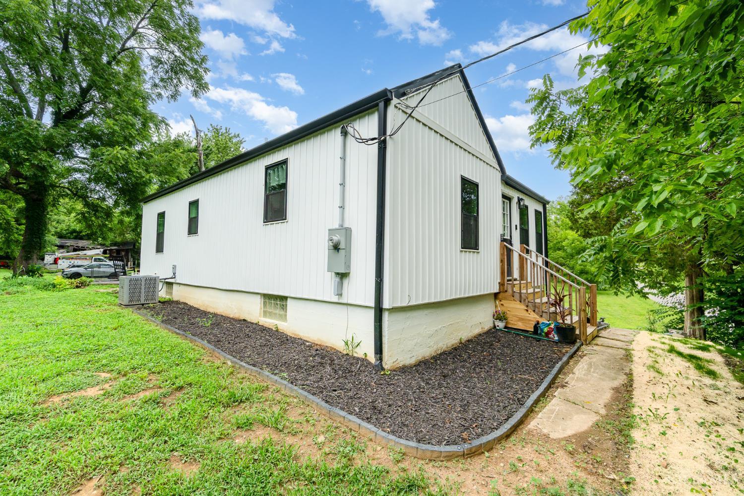 3371 Cole Road