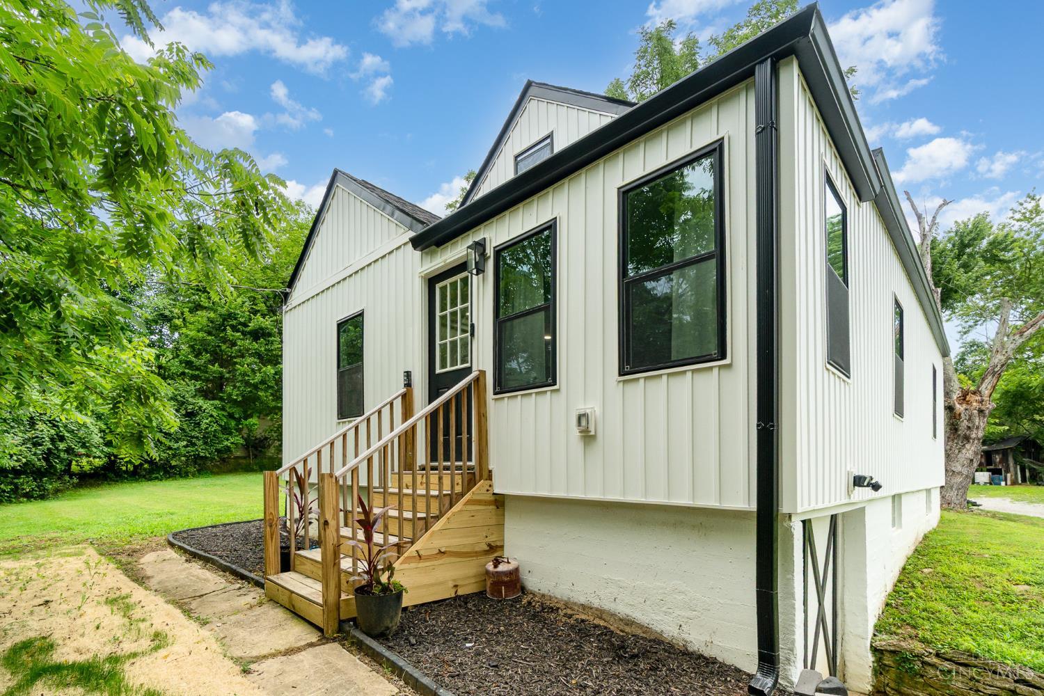 3371 Cole Road