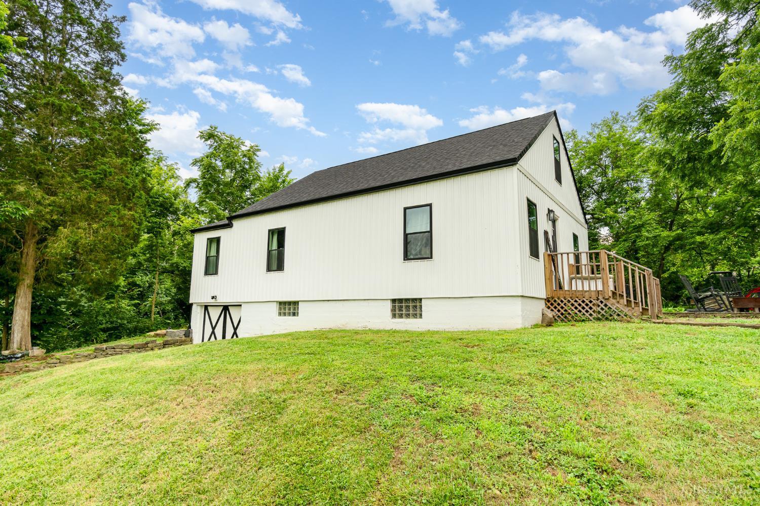 3371 Cole Road