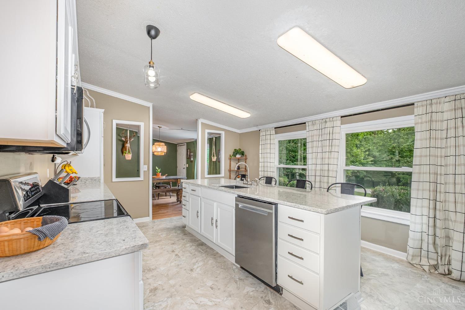 2724 Lucas Road