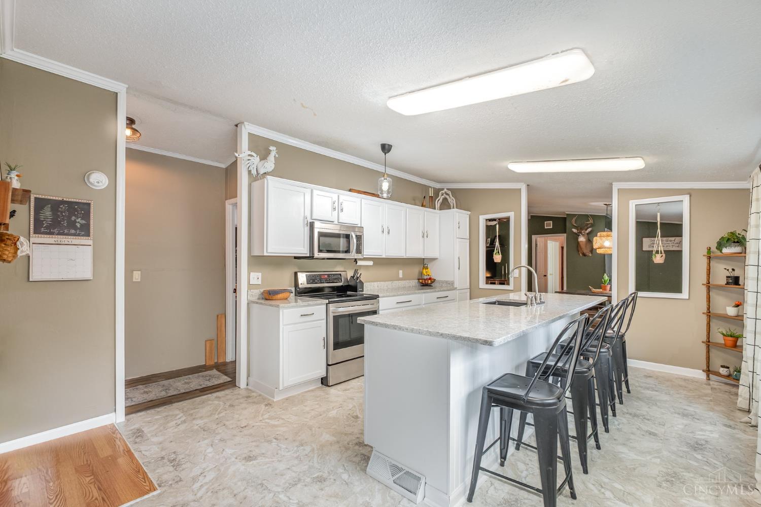 2724 Lucas Road