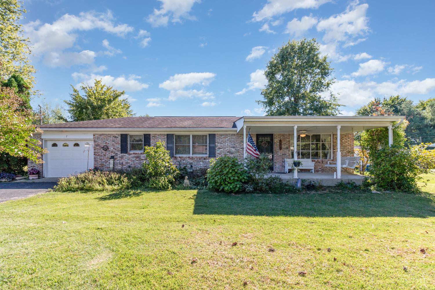 27 Marilyn Drive