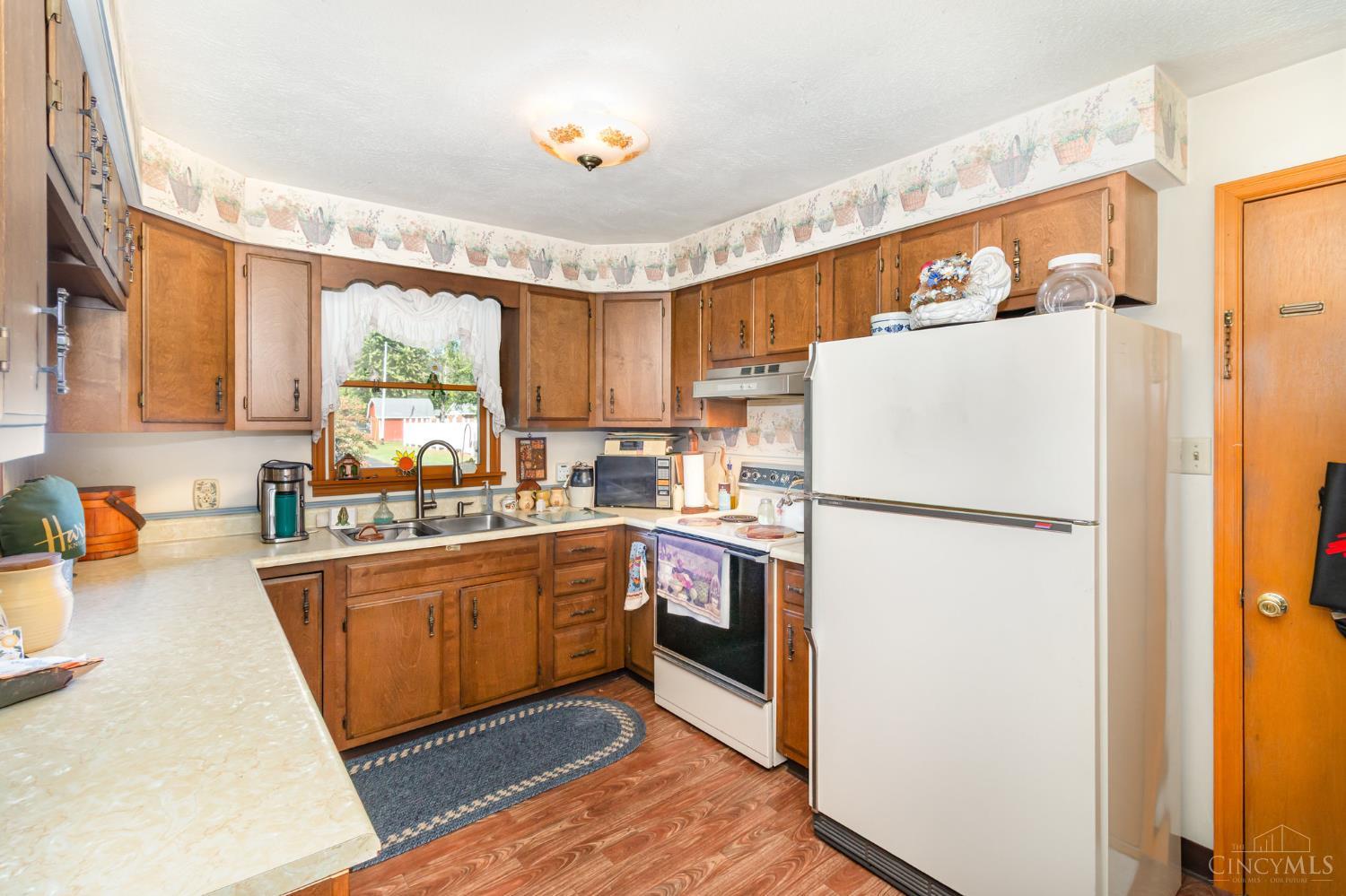 27 Marilyn Drive