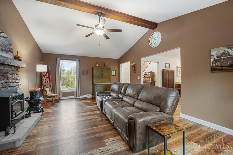 1119 Grants Pass Drive