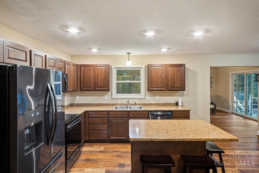 1119 Grants Pass Drive