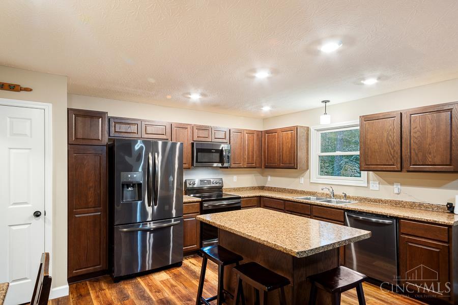 1119 Grants Pass Drive