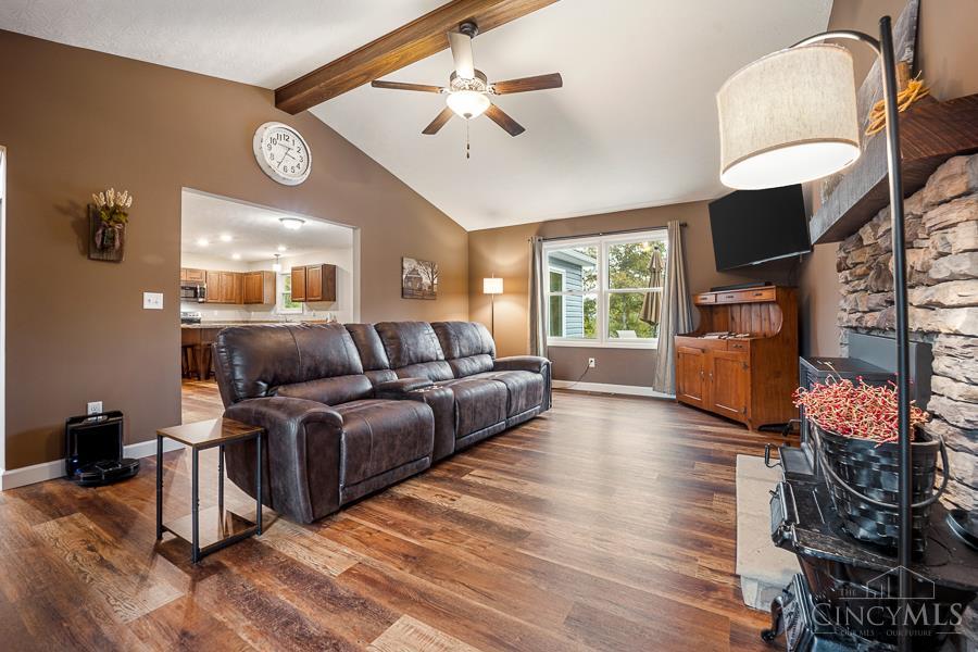1119 Grants Pass Drive