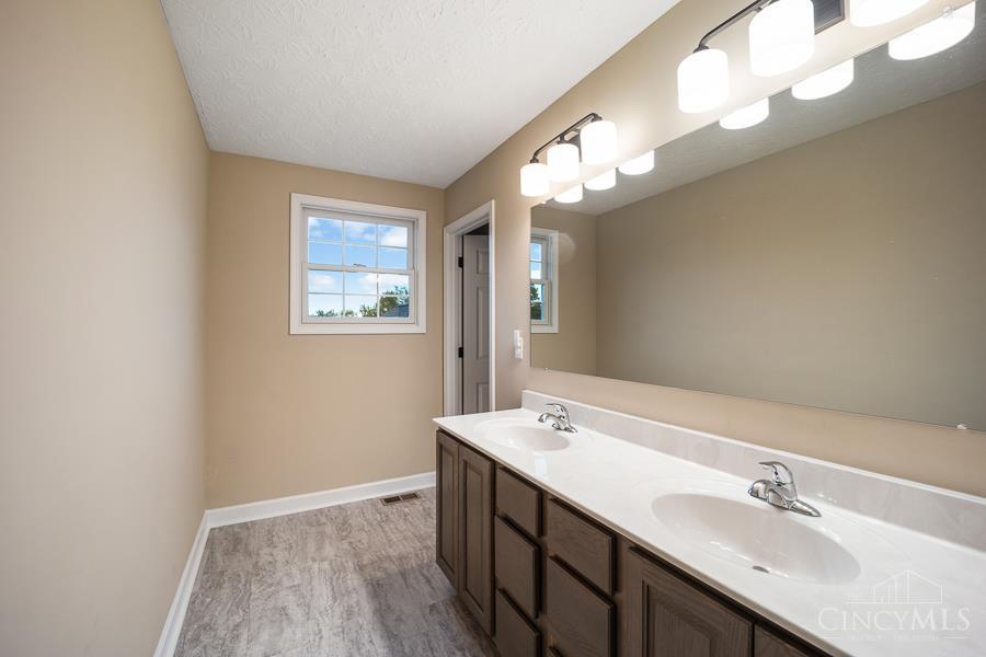 1119 Grants Pass Drive