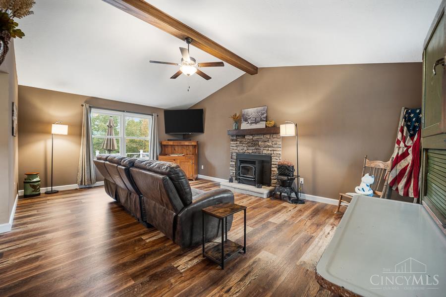 1119 Grants Pass Drive