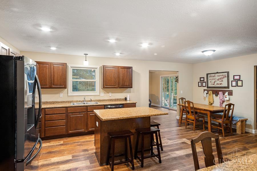 1119 Grants Pass Drive