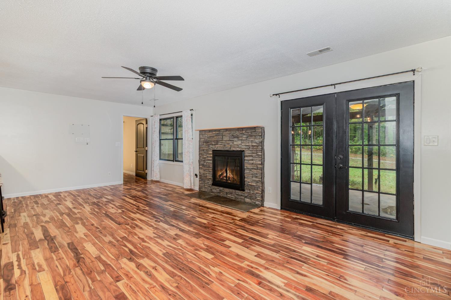 3685 Happy Hollow Road