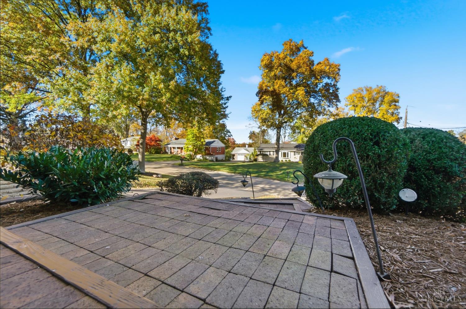 6604 Hitching Post Lane