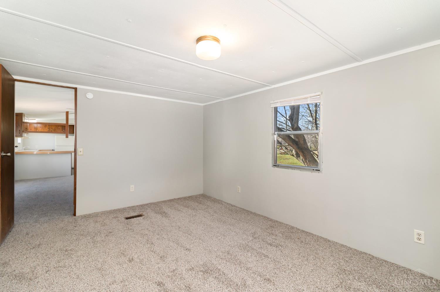 15731 Moon Road