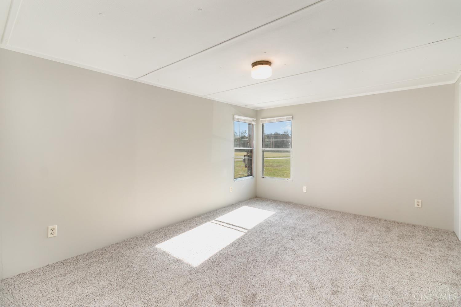 15731 Moon Road