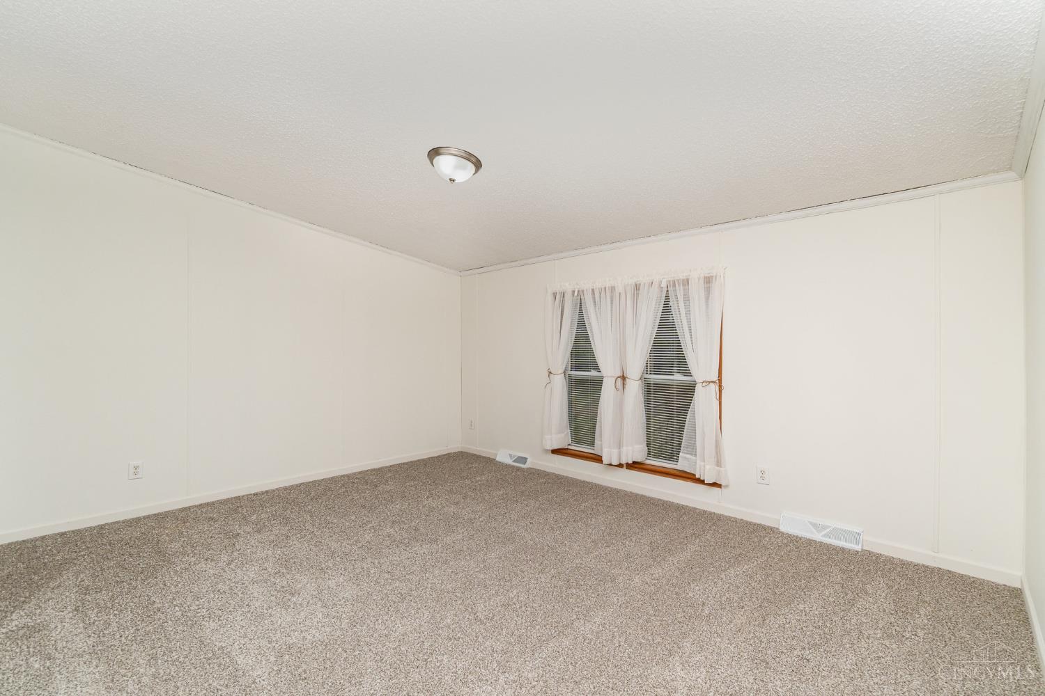 14084 Holiday Drive