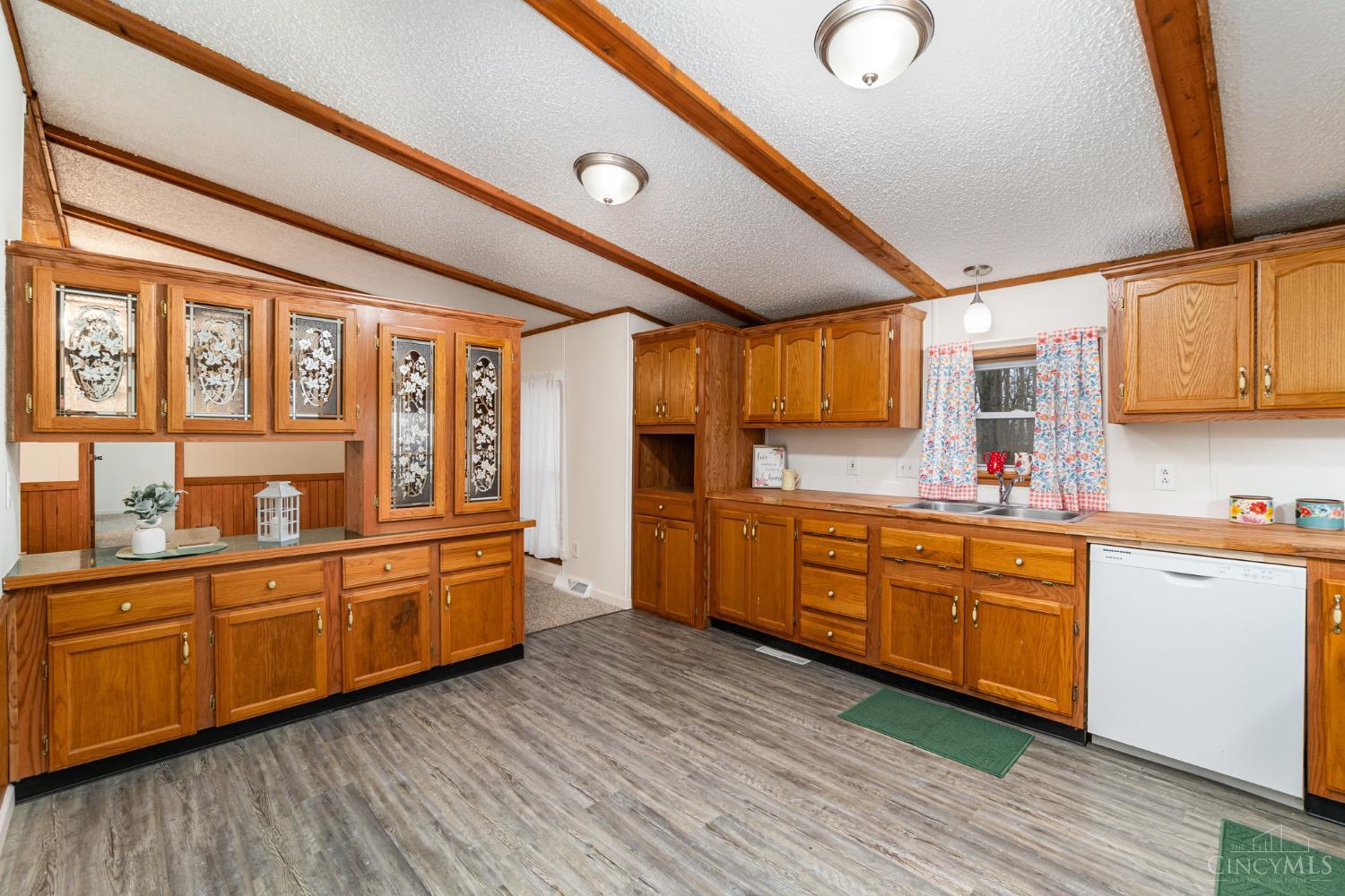 14084 Holiday Drive