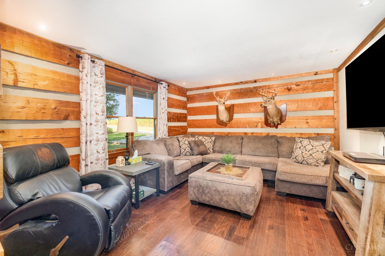 870 Fenton Road